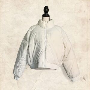 Old Navy Women's Puffer Jacket